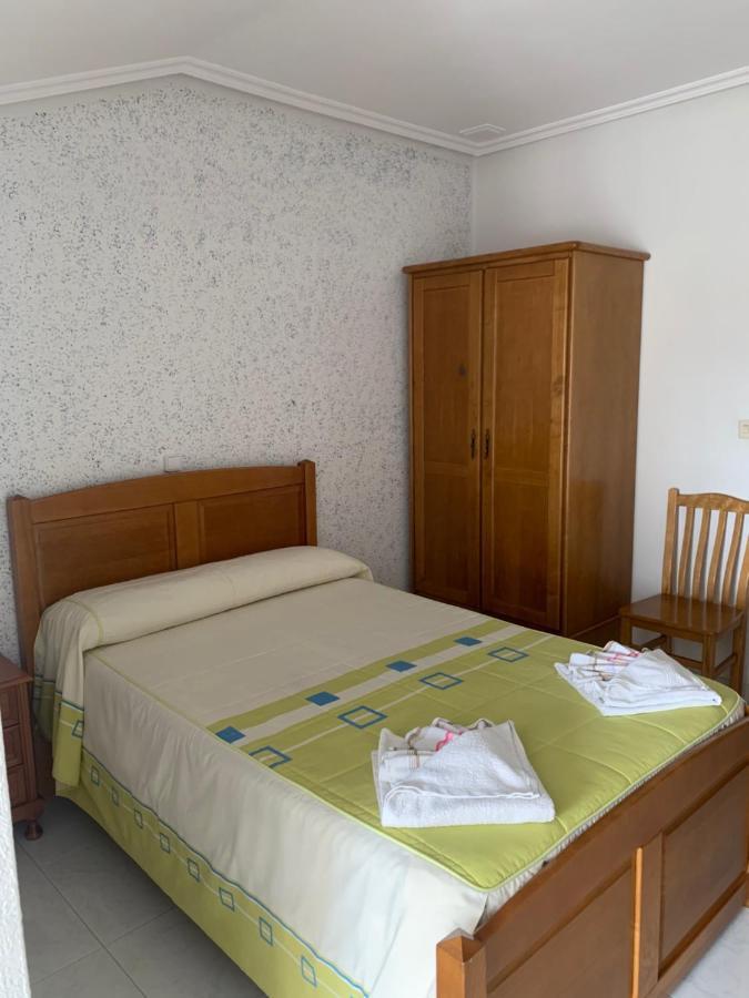 Hostal Sequeiros San Ciprián de Viñas Exterior foto