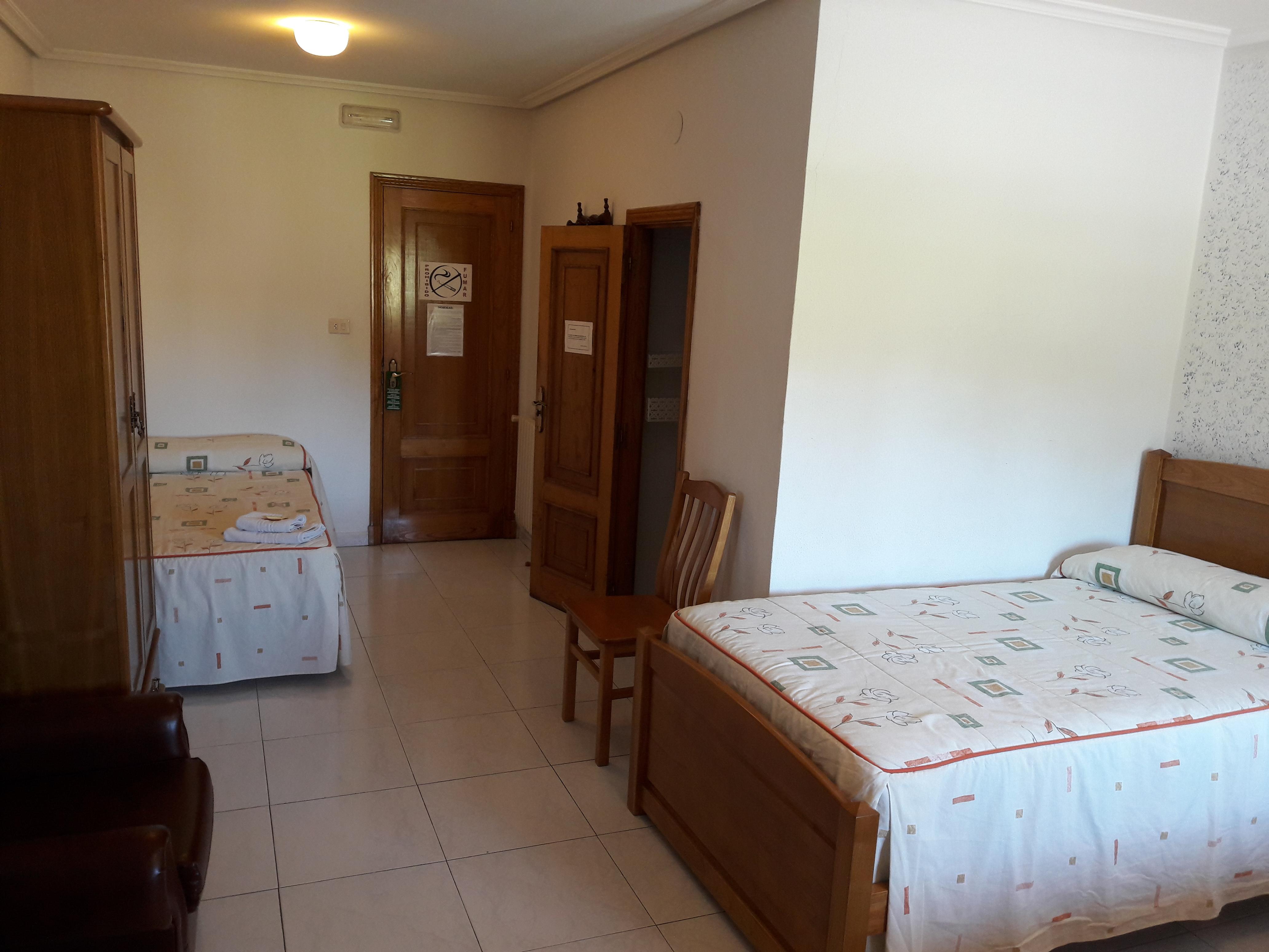 Hostal Sequeiros San Ciprián de Viñas Exterior foto