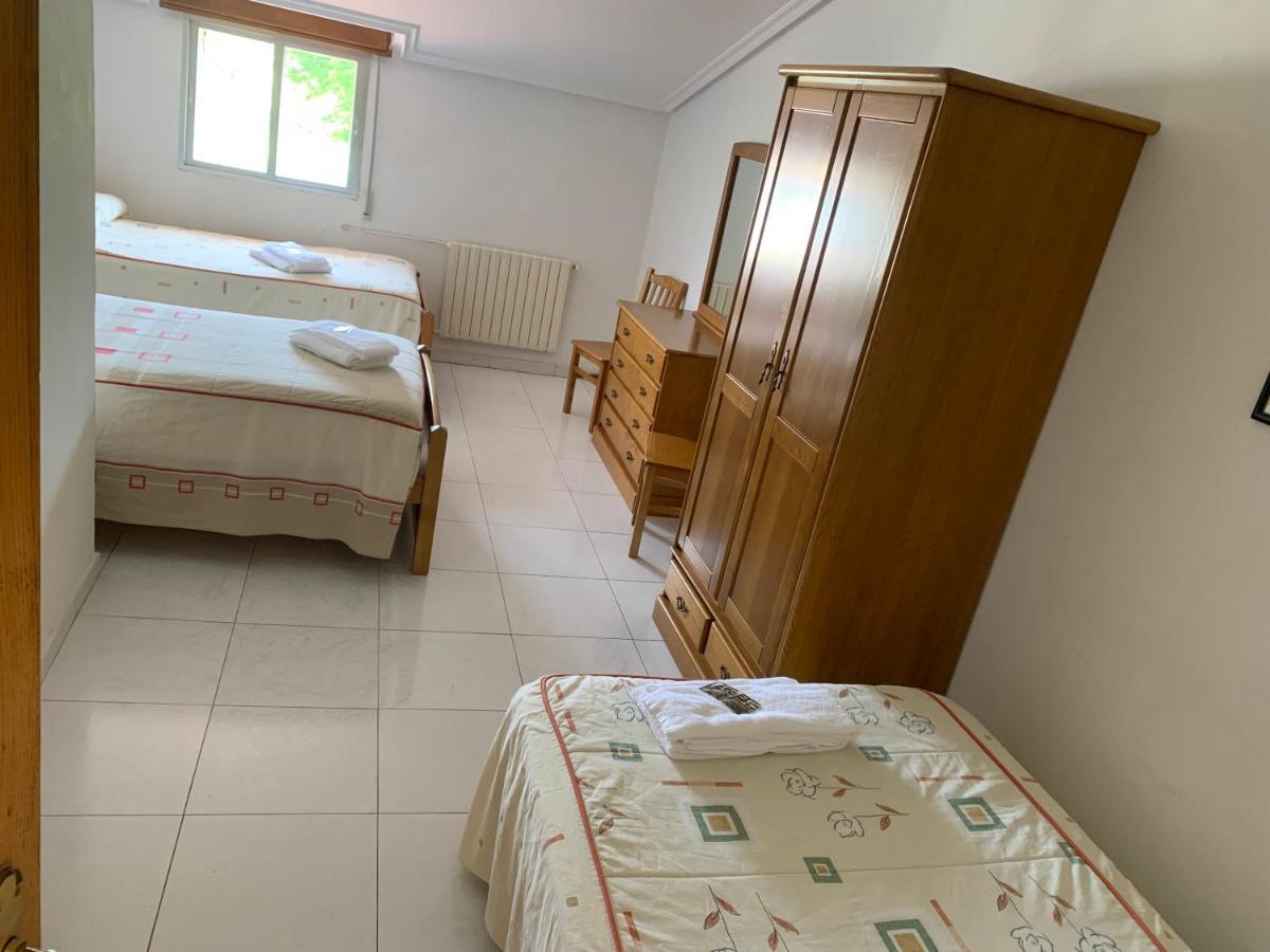 Hostal Sequeiros San Ciprián de Viñas Exterior foto