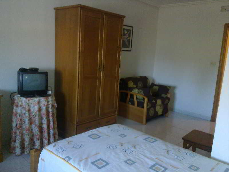 Hostal Sequeiros San Ciprián de Viñas Exterior foto